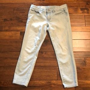 GAP Light Wash Skinny Jeans - Size 28 Petite